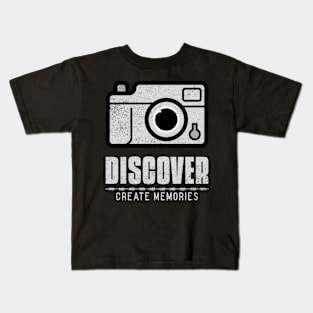 Discover create memories Kids T-Shirt